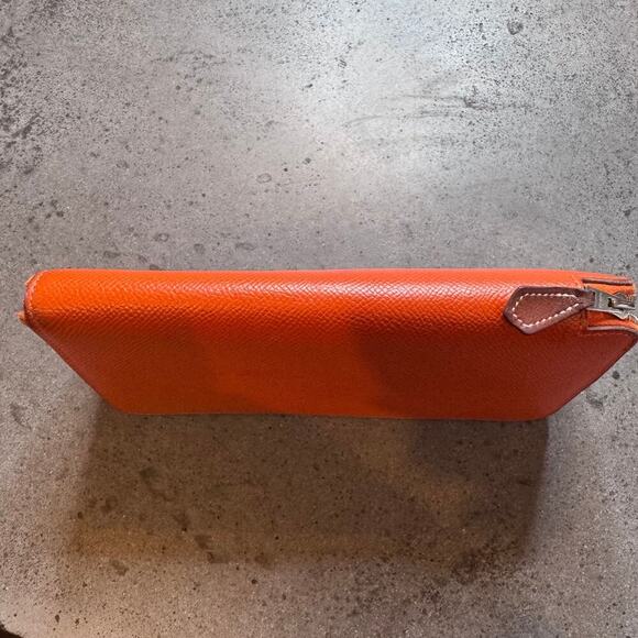 Hermes Zippered Wallet Orange and Blue Designer Luxury - Picture 6 of 7
